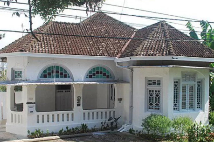 rumah peninggalan belanda (promedia teknologi)